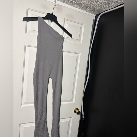 NWT oh Polly single strap jumpsuit - Picture 2 of 8